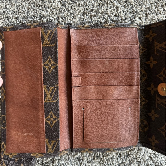 Vintage Louis Vuitton Monogram checkbook size wallet w/checkbook cover - Picture 3 of 6